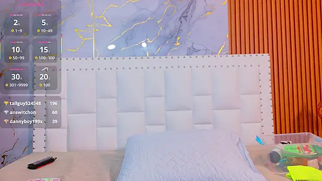 naughty ebonyy online show from October 31, 2025, 2:56 am