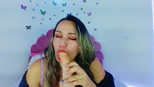 Snapshot of paula_brausin chatting on September 12, 2025, 2:22 am paula brausin online show from September 12, 2025, 2:22 am