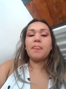Snapshot of paula_brausin chatting on September 21, 2025, 4:19 pm paula brausin online show from September 21, 2025, 4:19 pm