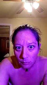 Snapshot of AnyaBest chatting on December 25, 2024, 1:19 pm AnyaBest online show from December 25, 2024, 1:19 pm