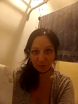 Snapshot of AnyaBest chatting on January 27, 2025, 6:20 pm AnyaBest online show from January 27, 2025, 6:20 pm