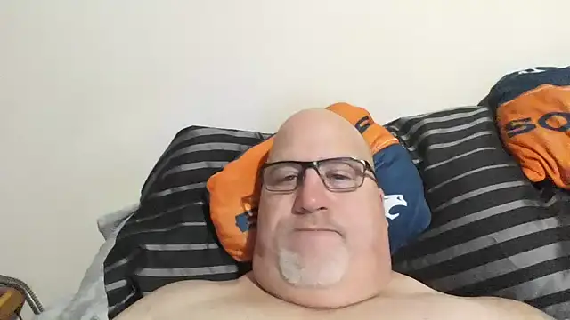 Bigbear0563 online show from February 4, 2025, 4:29 pm