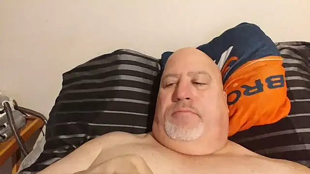 Bigbear0563 online show from February 6, 2025, 4:25 pm