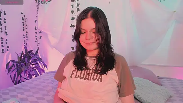 Snapshot of Mey_moon chatting on January 16, 2026, 4:05 am Mey moon online show from January 16, 2026, 4:05 am