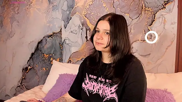 Snapshot of Mey_moon chatting on February 9, 2026, 4:16 am Mey moon online show from February 9, 2026, 4:16 am