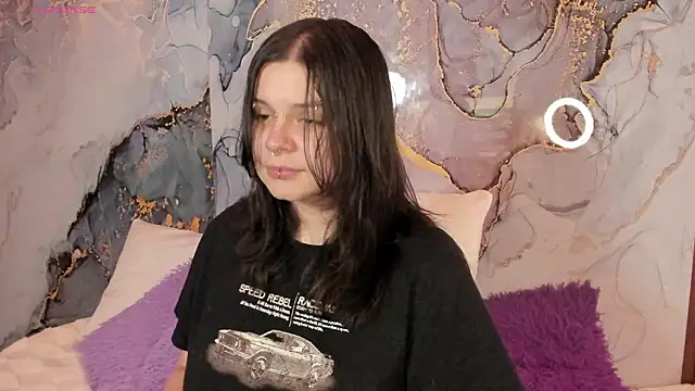 Snapshot of Mey_moon chatting on February 12, 2026, 3:45 am Mey moon online show from February 12, 2026, 3:45 am