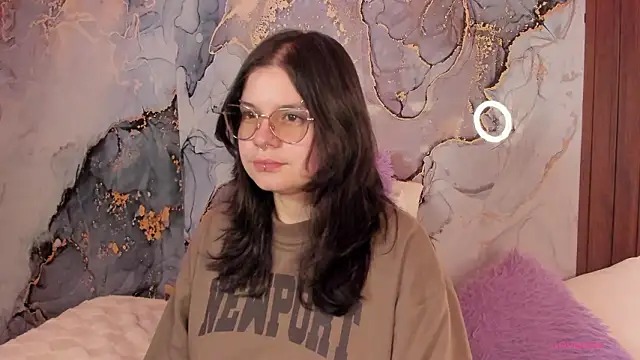 Snapshot of Mey_moon chatting on February 15, 2026, 3:36 am Mey moon online show from February 15, 2026, 3:36 am