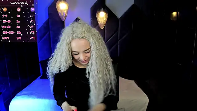 Snapshot of StephanieSweety chatting on March 20, 2025, 7:46 pm StephanieSweety online show from March 20, 2025, 7:46 pm