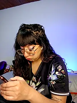 Piafisher1 online show from November 13, 2025, 1:15 am