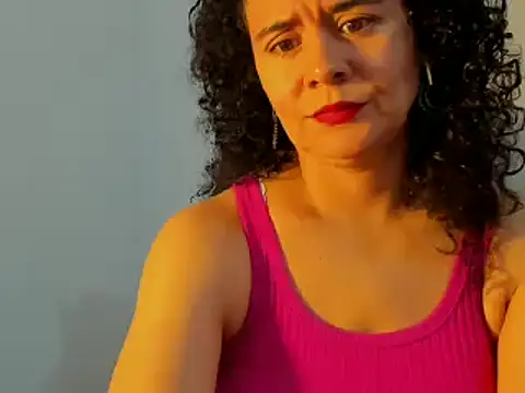 Snapshot of Sami_Hotie1 chatting on February 6, 2025, 8:56 pm Sami Hotie1 online show from February 6, 2025, 8:56 pm