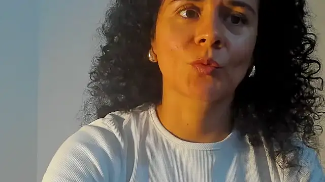 Snapshot of Sami_Hotie1 chatting on October 31, 2025, 9:16 pm Sami Hotie1 online show from October 31, 2025, 9:16 pm