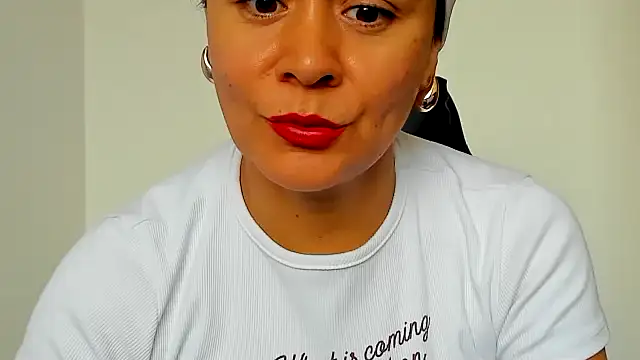 Sami Hotie1 online show from February 18, 2026, 9:11 pm