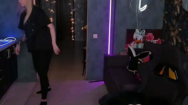 Blckmirrorr online show from February 5, 2026, 12:32 pm