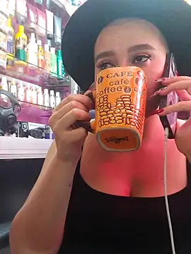 TamySweetness online show from February 8, 2025, 4:47 pm