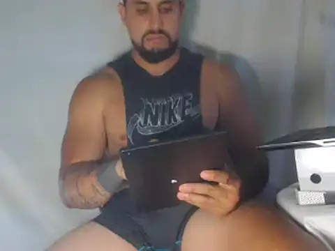 sebasx412 online show from March 13, 2025, 8:32 pm