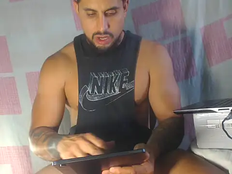 sebasx412 online show from September 23, 2025, 8:01 pm