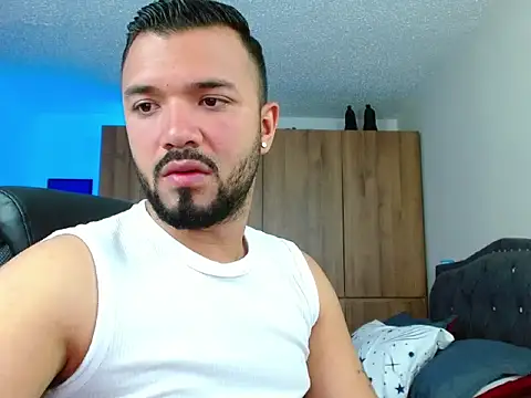 Snapshot of mathew_vidal1 chatting on November 22, 2025, 5:39 am mathew vidal1 online show from November 22, 2025, 5:39 am