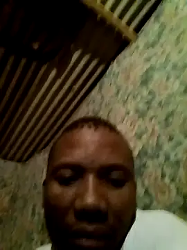 Snapshot of zayona1 chatting on January 9, 2026, 10:44 pm zayona1 online show from January 9, 2026, 10:44 pm