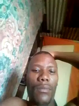 zayona1 online show from February 12, 2026, 7:03 am