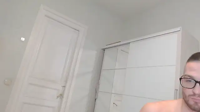 Snapshot of Marselle_Laker chatting on December 22, 2024, 9:33 am Marselle Laker online show from December 22, 2024, 9:33 am