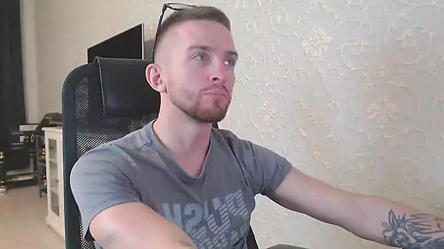 Snapshot of Marselle_Laker chatting on December 24, 2024, 10:22 am Marselle Laker online show from December 24, 2024, 10:22 am