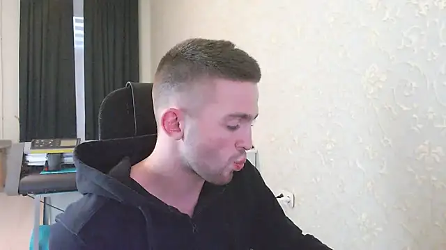 Snapshot of Marselle_Laker chatting on March 12, 2025, 3:29 pm Marselle Laker online show from March 12, 2025, 3:29 pm