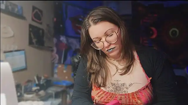 spunlikecottoncandy online show from October 31, 2025, 5:47 pm