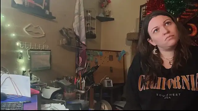 spunlikecottoncandy online show from December 4, 2025, 3:32 pm