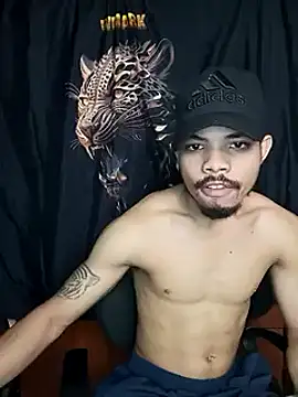 danidiazto2023 online show from February 3, 2025, 8:35 pm