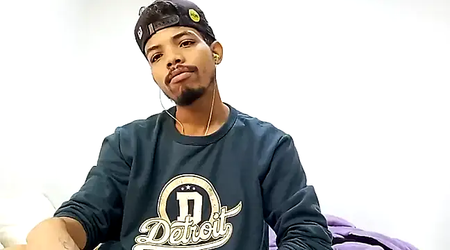 danidiazto2023 online show from March 16, 2025, 9:58 pm