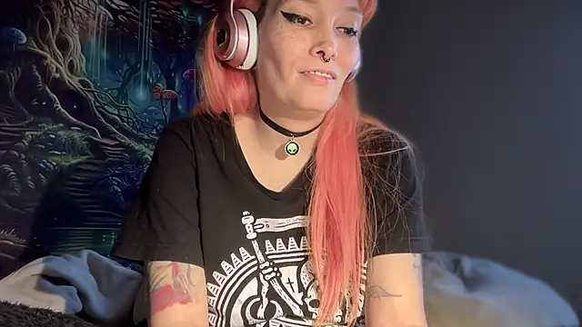 FRRANNKIE online show from December 22, 2025, 4:48 pm