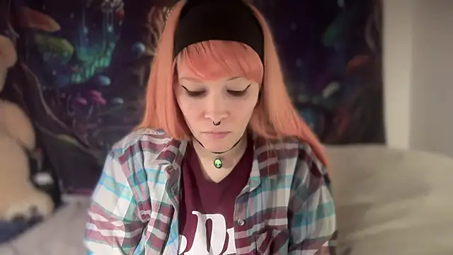 FRRANNKIE online show from February 4, 2026, 4:02 pm