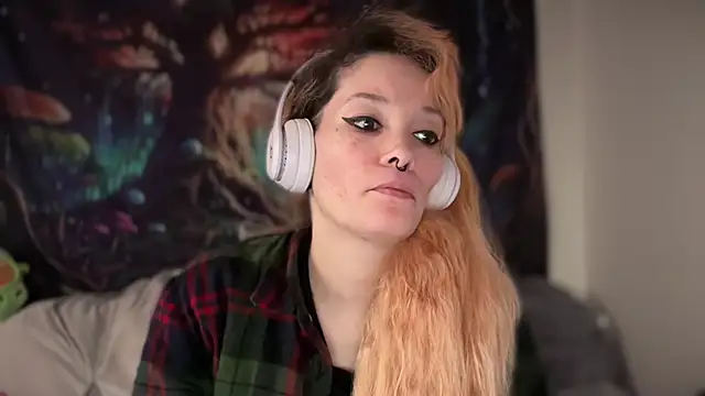 FRRANNKIE online show from March 23, 2026, 4:11 pm