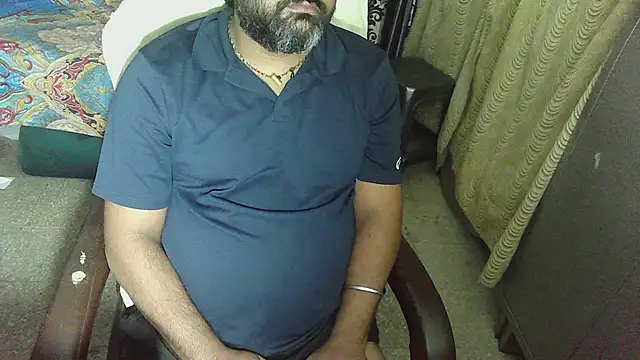 rentarob online show from November 8, 2025, 8:07 pm