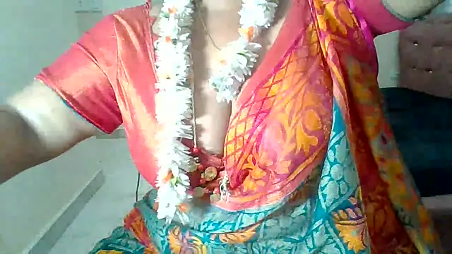 Snapshot of archanatelugu9 chatting on September 23, 2025, 5:10 am archanatelugu9 online show from September 23, 2025, 5:10 am