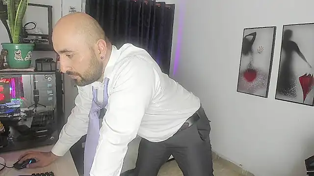 Leon 1234 online show from December 28, 2024, 10:13 pm