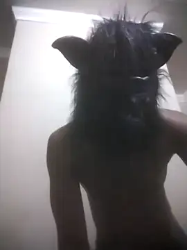 Snapshot of errror045 chatting on October 28, 2025, 12:14 am errror045 online show from October 28, 2025, 12:14 am