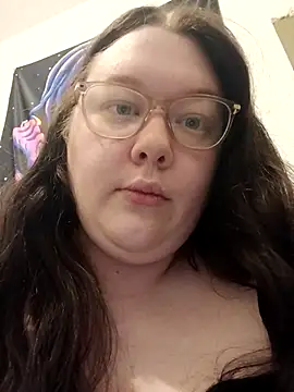 Sexycurvyemilyy online show from February 10, 2026, 4:05 am