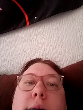 Sexycurvyemilyy online show from February 14, 2026, 3:42 pm