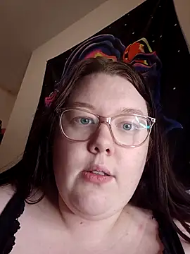 Sexycurvyemilyy online show from March 1, 2026, 10:01 pm