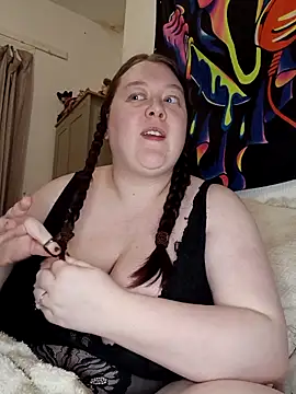 Sexycurvyemilyy online show from March 12, 2026, 10:05 pm