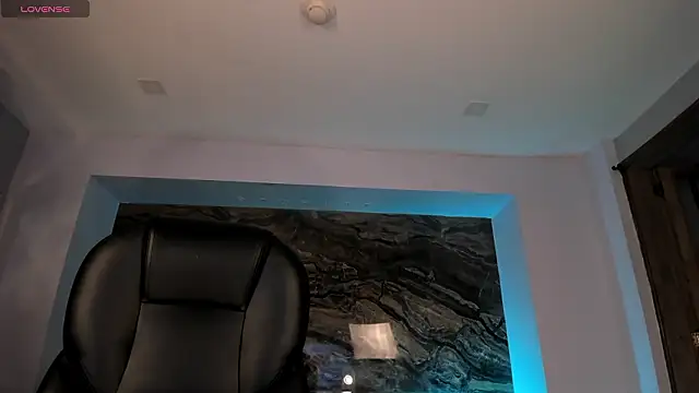 SophiePalmer online show from February 8, 2026, 12:08 pm