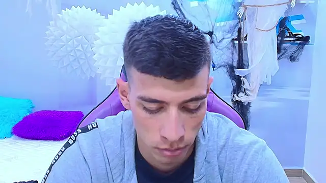 DEIBY BABY online show from October 30, 2025, 9:26 pm