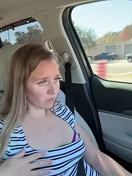 SkyelarSommer online show from January 6, 2026, 5:38 pm