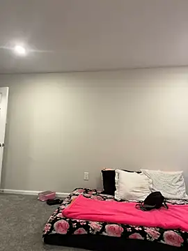 DominiqueX0 online show from February 7, 2025, 5:07 pm