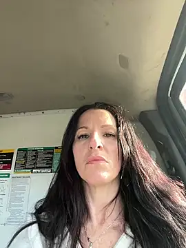 DominiqueX0 online show from November 7, 2025, 7:25 pm