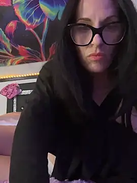 DominiqueX0 online show from June 3, 2026, 4:59 am