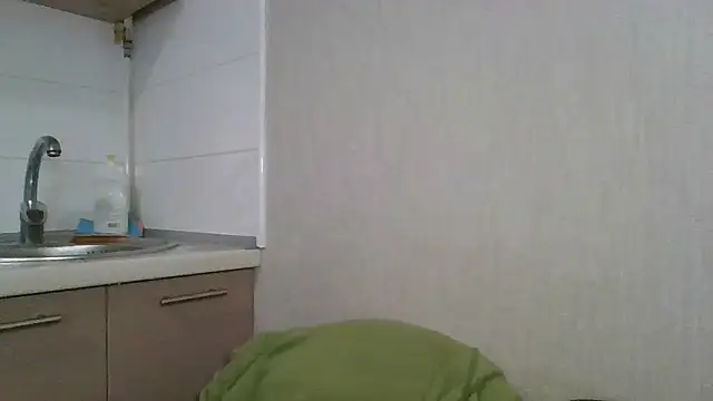 Snapshot of Carol-Rose chatting on December 12, 2024, 8:47 am Carol-Rose online show from December 12, 2024, 8:47 am