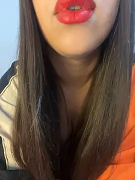 Mayacrayzi online show from February 5, 2025, 12:27 pm