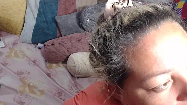 marie olsenhot online show from March 2, 2025, 6:40 pm